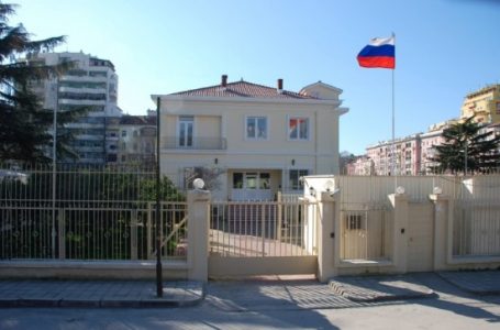 Ambasada e Rusisë në Tiranë ka reaguar pas vendimit të qeverisë shqiptare për dëbimin e diplomatit rus, Alexey Krivoshev