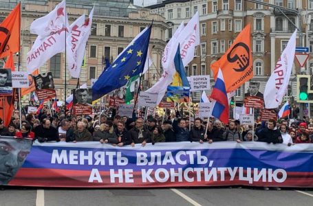 Dhjetëra të arrestuar pas protestave në mbështetje të Navalny në të gjithë Rusinë