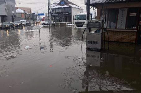 Ndahen 1 milion euro për komunat e prekura nga vërshimet