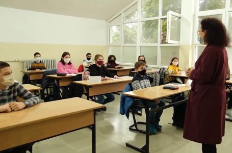 Numri i të infektuarve në shkollat e Gjakovës