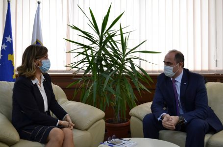 Përgatitjet për zgjedhje, subjektet politike ftohen të respektojnë masat antiCOVID