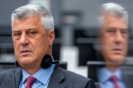 Specialja refuzon kërkesën për lirim të Thaçit, ia vazhdon paraburgimin