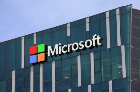 Microsoft në bisedime për të investuar 10 miliardë dollarë në kompaninë OpenAI