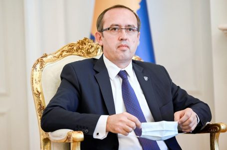 ​Hoti takon sindikalistët, zotohet se do të paguhet angazhimi shtesë dhe rrezikshmëria