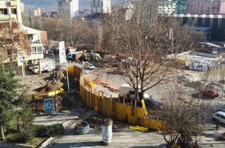 Katër vjet nga rrënimi i murit në veri të Mitrovicës