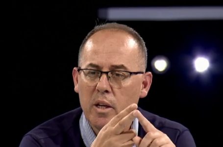 Mikrobiologu, Lul Raka tregon arsyen se pse varianti “Delta” po përhapet kaq shpejt
