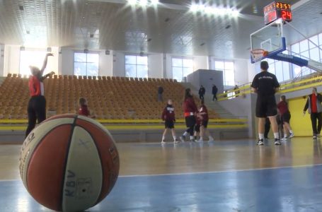 Basketbolli, kryefjala e ditës në “Shani Nushi”