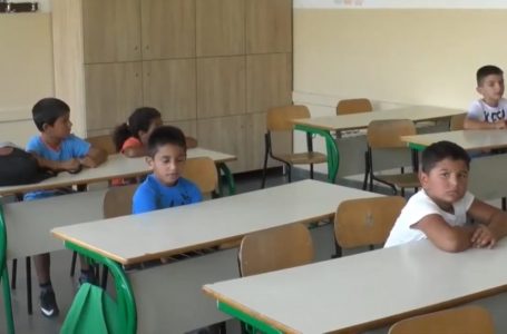 Komuna e Gjakovës hap konkurs për mësimdhënës të gjuhës rome
