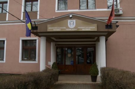 Vazhdojnë ligjëratat nga distanca në Universitetin e Gjakovës