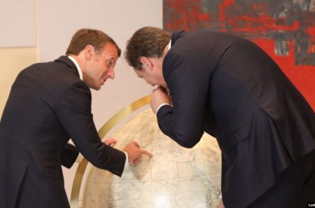 Zgjidhja “inovative” e Macronit për Kosovën dhe Serbinë, këto opsione fliten në Beograd