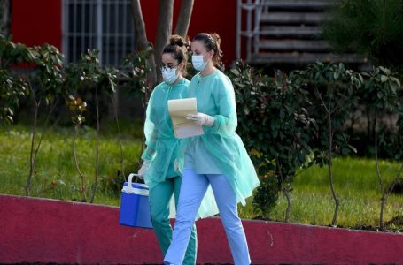 Greqi: 543 raste të reja, 33 viktima nga koronavirusi