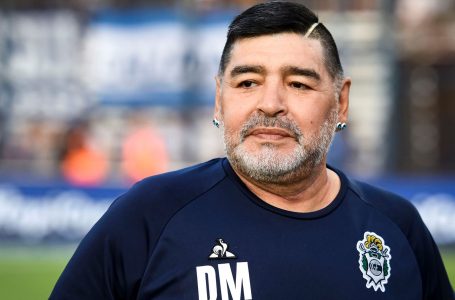 Zbulohen detaje të reja nga vdekja e Maradonas: Atij iu dha birrë dhe marihuanë në ditët e fundit të jetës