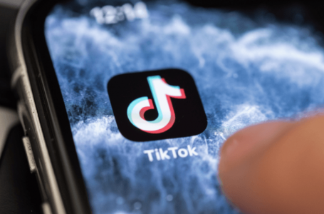 ​TikTok ndaloi qasjen për fëmijë nën 13-vjeç