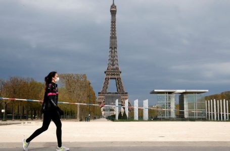 Franca i frikësohet ‘valës së tretë’, Parisi hyn në karantinë