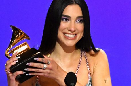 Wow! Dua Lipa rrëmben çmimin e rëndësishëm në ‘Grammy’! Ja lista e plotë e fituesve