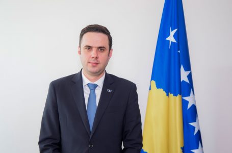 Kurti dhe Osmani takohen sot me Abdixhikun