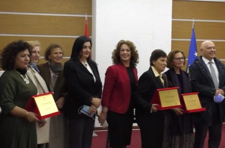 “Gratë bëjnë histori çdo ditë”, vlerësohen 10 femrat më të suksesshme gjakovare