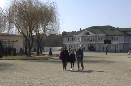 Të shtunën në “Mehmet Akif” mbahet provimi pranues