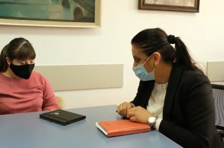Diellza, vajza ma sindromin down fillon praktikën në DKRS