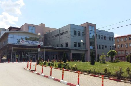 Helmohen katër nxënës në Prizren