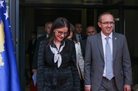 Hoti liroi nga detyra ministren Haradinaj- Stublla
