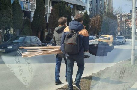 PSD në aksion – vendos flamuj të zinj në kryeqytet
