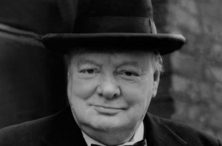 Këpucët e Churchill shiten në ankand me çmimin marramendës
