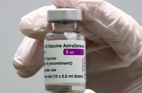 Edhe Holanda pezullon përdorimin e vaksinës së AstraZeneca për personat nën 60 vjet