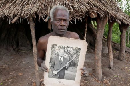 Fiset Vanuatu mbajnë zi për vdekjen e ‘Zotit’ të tyre, Princit Philip