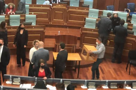 Themelohet Komisioni, nis votimi për president