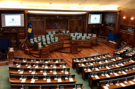 Seanca për zgjedhjen e presidentit shtyhet për ora 19:00