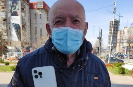 Çfarë i dhuroi Çun Lajçit qytetari që e bëri kaq të lumtur?
