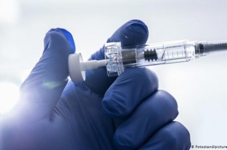 Mbi 80 mijë njerëz morën vaksina false anti-Covid