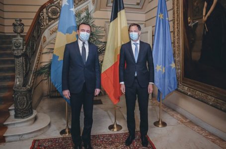 Kurti nis takimet në Bruksel, kërkon liberalizimin e vizave