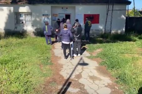 Zgjedhjet në Shqipëri, rrahen përfaqësuesit e PD, PS dhe LSI