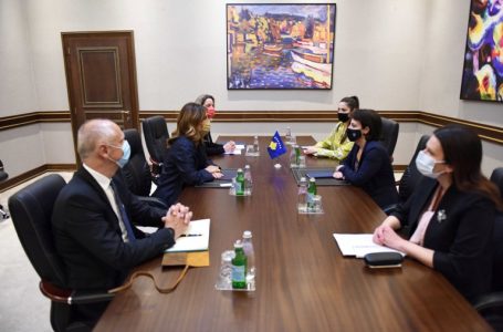 Ministrja e Punëve të Jashtme Donika Gërvalla priti në takim përfaqësuesit e Këshillit për Bashkëpunim Rajonal