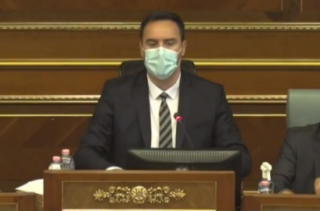 Reagon Glauk Konjufca tregon se pse u vaksinua Kurti dhe pse nuk e mori vetë vaksinën
