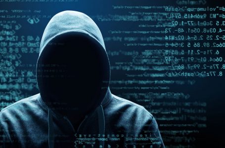 Skandal, eksperti zbulon se janë vjedhur të dhënat e mbi 500 mijë shqiptarëve në facebook