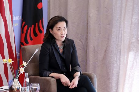 Kim: Udhëheqësit politikë duhet të presin me durim dhe qetësi rezultatin