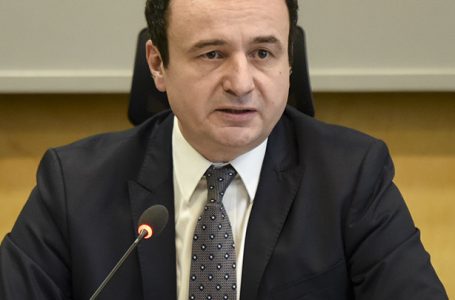 Kryeministri Kurti anulon vendimin e Hotit për kryesuesin e bordit të Rregullatorit të Energjisë