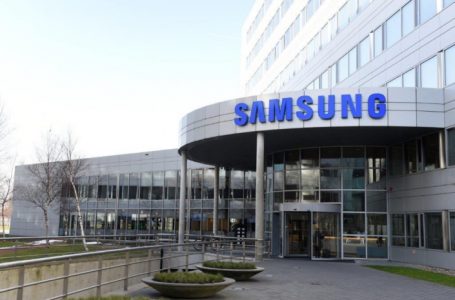 Samsung po përgatit një tabletë që paloset në tre pjesë