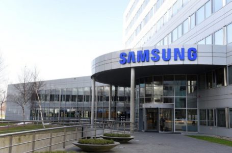Samsung po përgatit një tabletë që paloset në tre pjesë