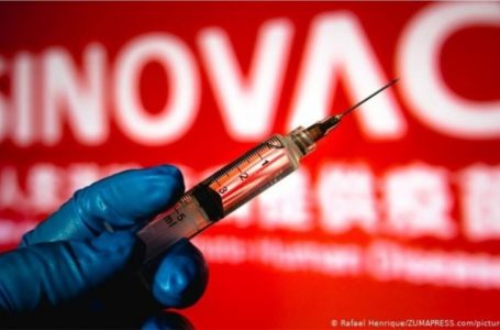 Kina pranon zyrtarisht efektivitetin e ulët të vaksinave të saj kundër koronavirusit