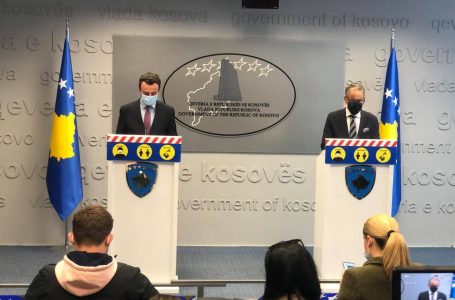Kurti dhe Vitia tregojnë se kur do të vaksinohen mësimdhënësit kosovar në Shqipëri