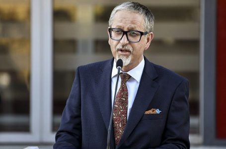 Kërcënimi për sulm në spitalet e Kosovës, flet ministri Arben Vitia