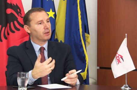 Zemaj: Skandaloz vendimi i spitalit të Gjakovës për ndaljen e operacioneve, o ministër a je gjallë?