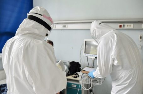 Në spitalet e Kosovës po trajtohen 727 pacientë me COVID-19