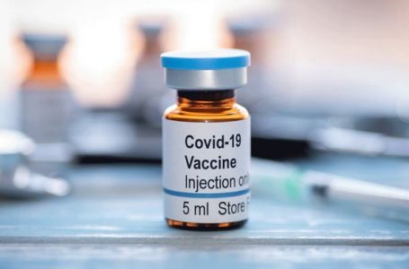 SHBA ka ndërprerë vaksinën Johnson & Johnson, mbi dyshimet për mpiksje të gjakut
