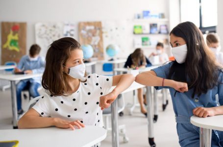 Fëmijët mund të vuajnë më shumë nga simptomat e COVID-it të gjatë