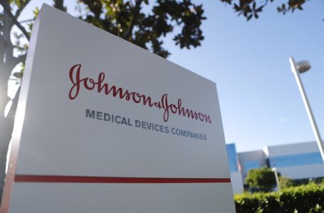 Vaksina Johnson&Johnson nën rishikimin e BE-së pas shpalljes së mpiksjes së gjakut